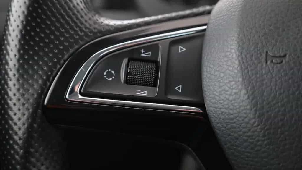 Skoda Rapid Spaceback Elegance TSI 11/2014-photo-28