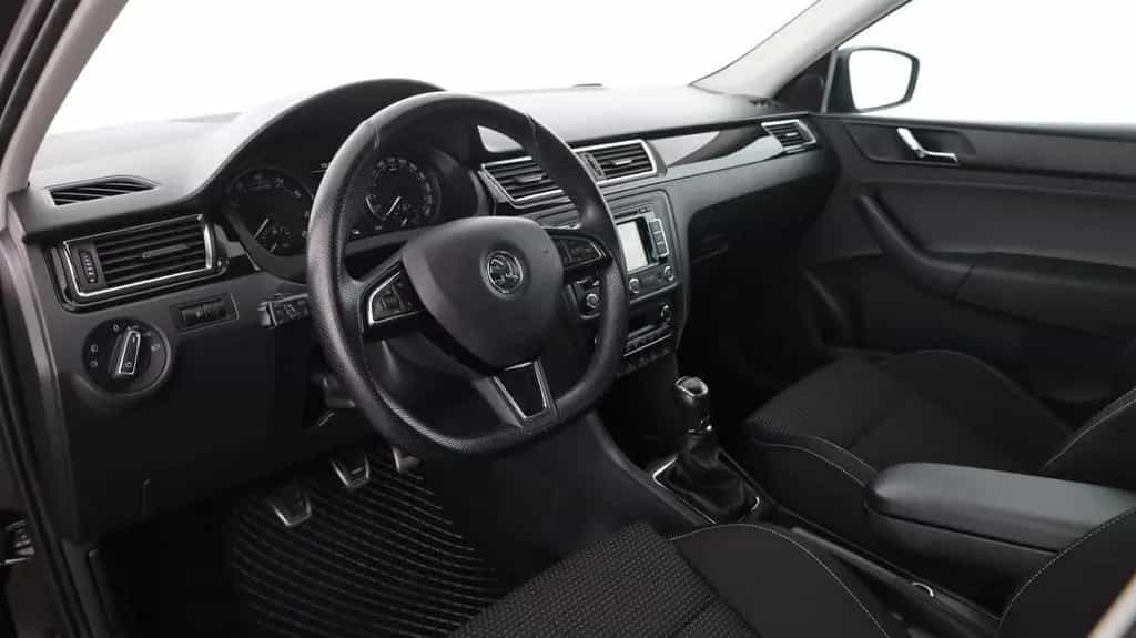 Skoda Rapid Spaceback Elegance TSI 11/2014-photo-29
