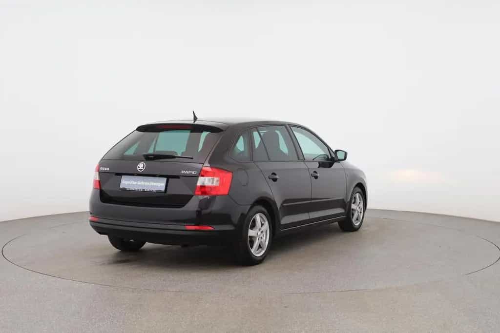 Skoda Rapid Spaceback Elegance TSI 11/2014-photo-4