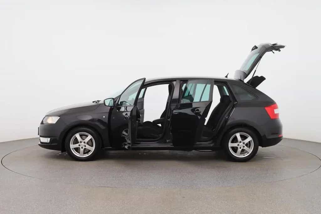 Skoda Rapid Spaceback Elegance TSI 11/2014-photo-9