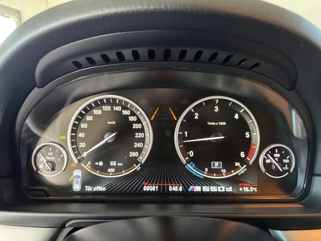BMW M550 d xDrive LED/Kam/H&K/Softclose/Memory/Pano 07/2015-photo-28