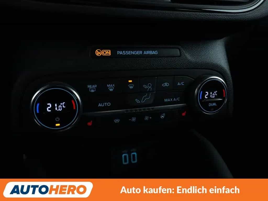 Ford Focus 1.5 EcoBoost ST-Line X Aut.*NAVI*LED*TEMPO 01/2021-photo-22