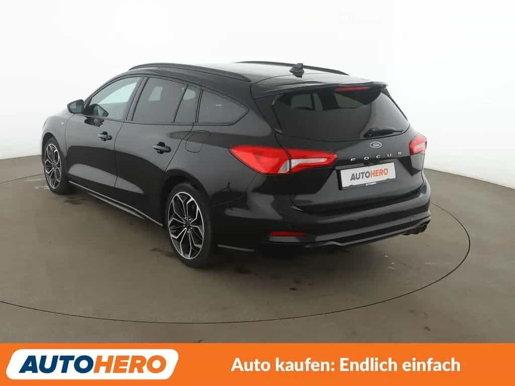 Ford Focus 1.5 EcoBoost ST-Line X Aut.*NAVI*LED*TEMPO 01/2021-photo-3