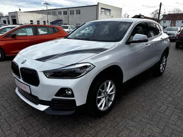 BMW X2 sDrive 18 i Advantage Navi/SHZ/PDC/LED 07/2019-photo-0