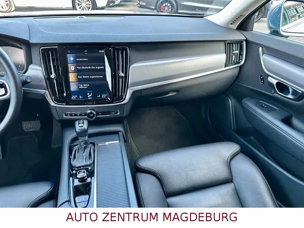 Volvo V90 Kombi Momentum AWD *TOTWINKEL*NAVI*AUTOMATIK 12/2017-photo-10