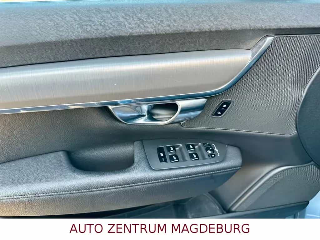 Volvo V90 Kombi Momentum AWD *TOTWINKEL*NAVI*AUTOMATIK 12/2017-photo-13