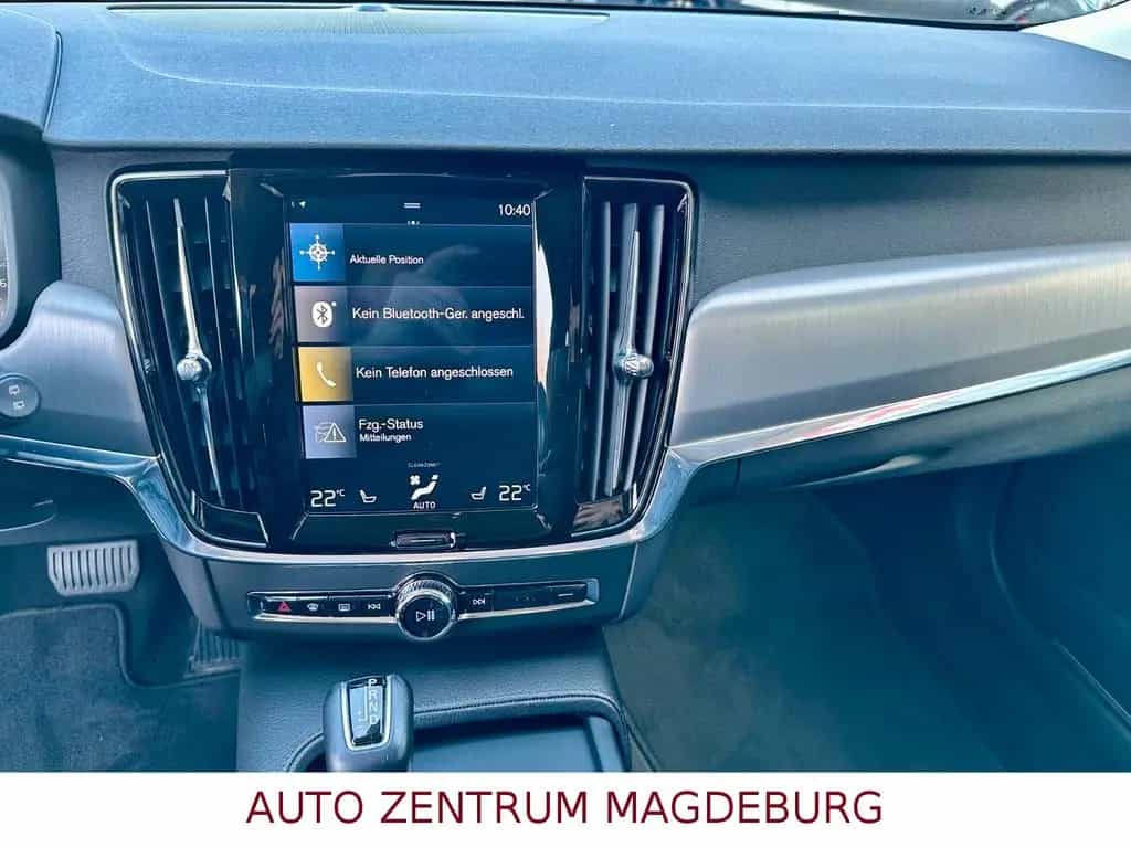 Volvo V90 Kombi Momentum AWD *TOTWINKEL*NAVI*AUTOMATIK 12/2017-photo-16