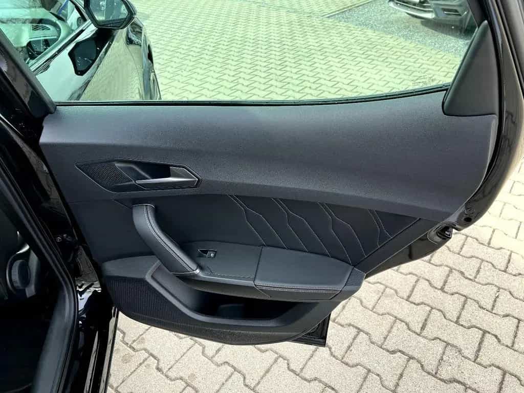 Cupra Formentor 1.5 TSI LED Navi Leder AHK ACC Pano-SD 09/2021-photo-13