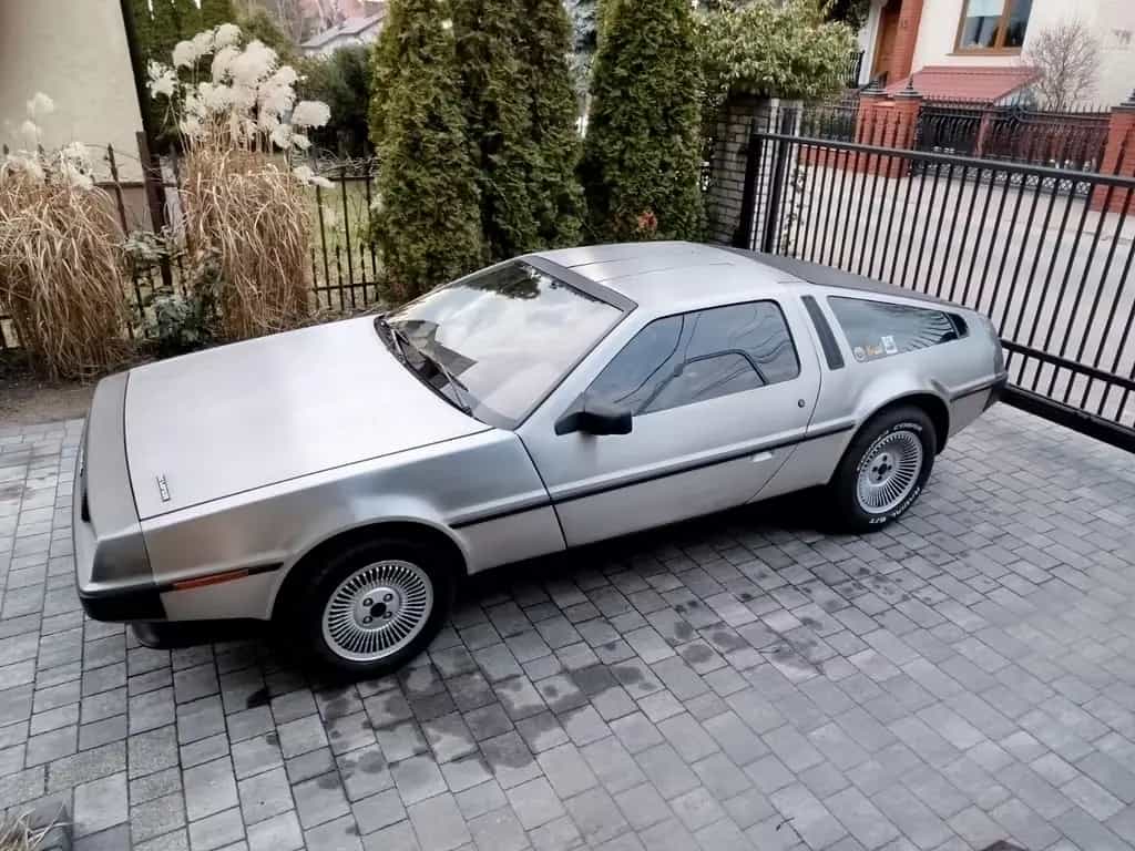 DeLorean DMC-12 10/1981-photo-0