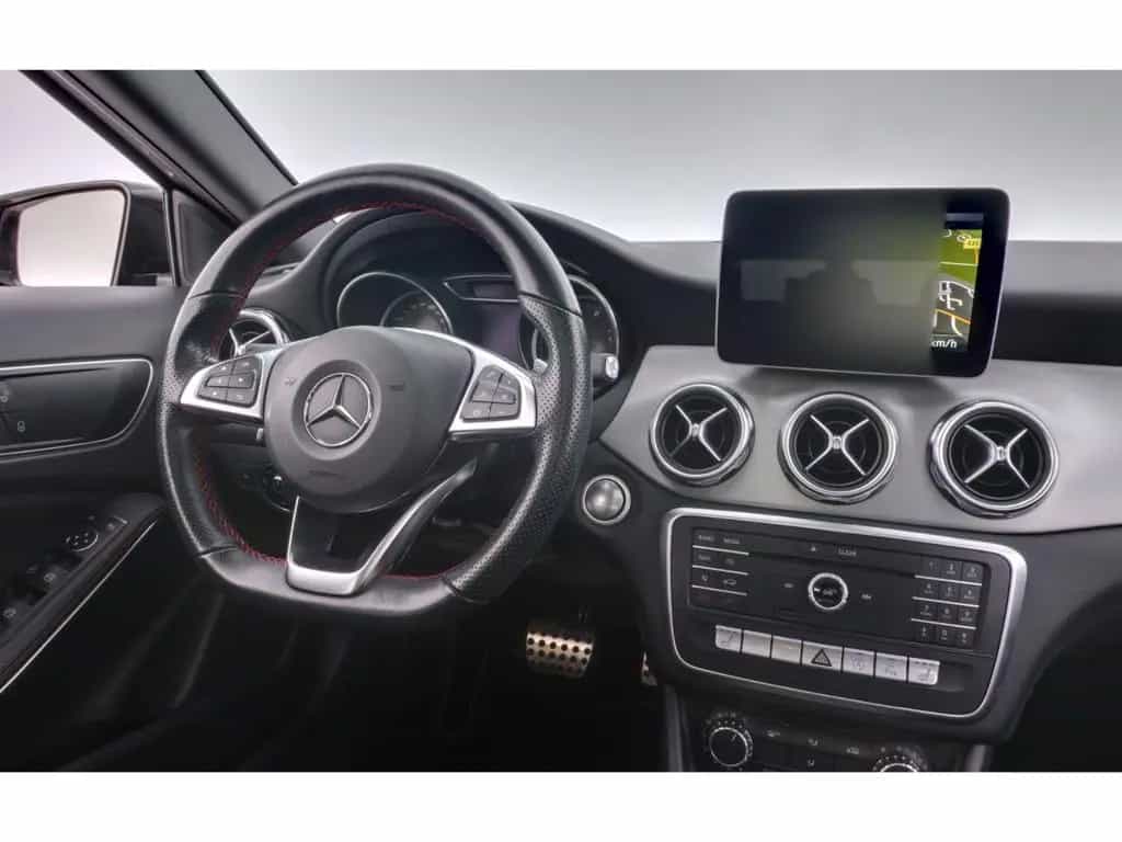 Mercedes-Benz GLA-Class 200 7G-DCT AMG Line+LED+PANO+KAMERA+TEMPO 10/2019-photo-12