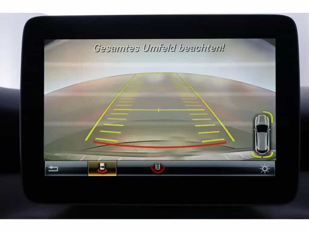 Mercedes-Benz GLA-Class 200 7G-DCT AMG Line+LED+PANO+KAMERA+TEMPO 10/2019-photo-18