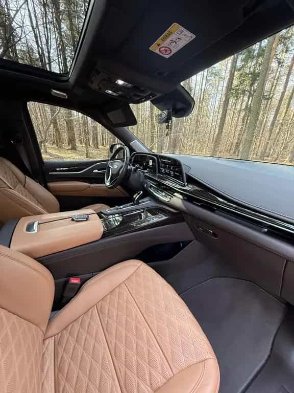 Cadillac Escalade 03/2022-photo-10