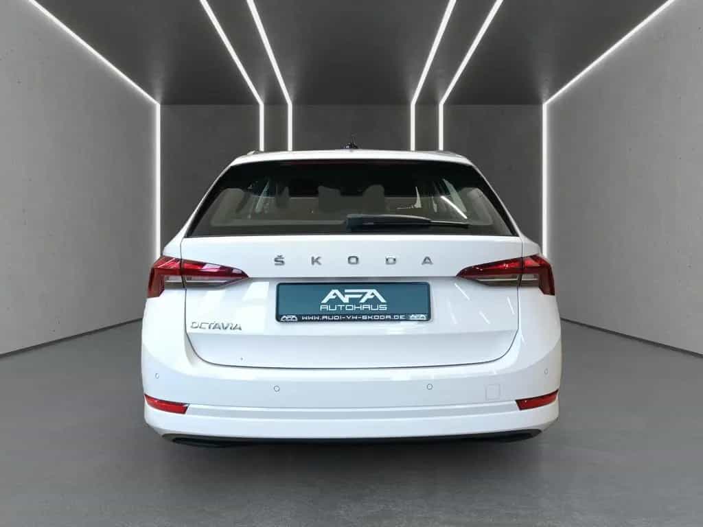 Skoda Octavia Combi 1.5 TSI Ambition AHK*Navi*LED*ACC 09/2022-photo-5