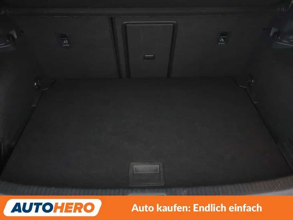 Volkswagen 2.0 TSI GTI TCR Aut.*LED*PDC*SHZ*ALU*KLIMA* 11/2019-photo-17