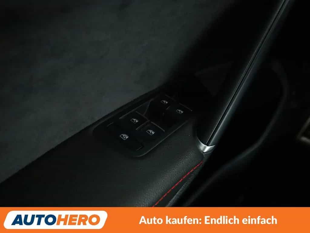 Volkswagen 2.0 TSI GTI TCR Aut.*LED*PDC*SHZ*ALU*KLIMA* 11/2019-photo-30