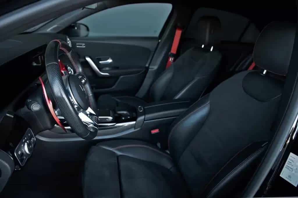 Mercedes-Benz A-Class 35 AMG 4M Limousine*Keyless*Spur*SHZ*19"AMG* 07/2020-photo-16