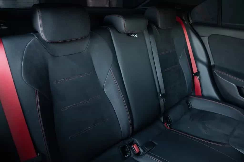 Mercedes-Benz A-Class 35 AMG 4M Limousine*Keyless*Spur*SHZ*19"AMG* 07/2020-photo-17