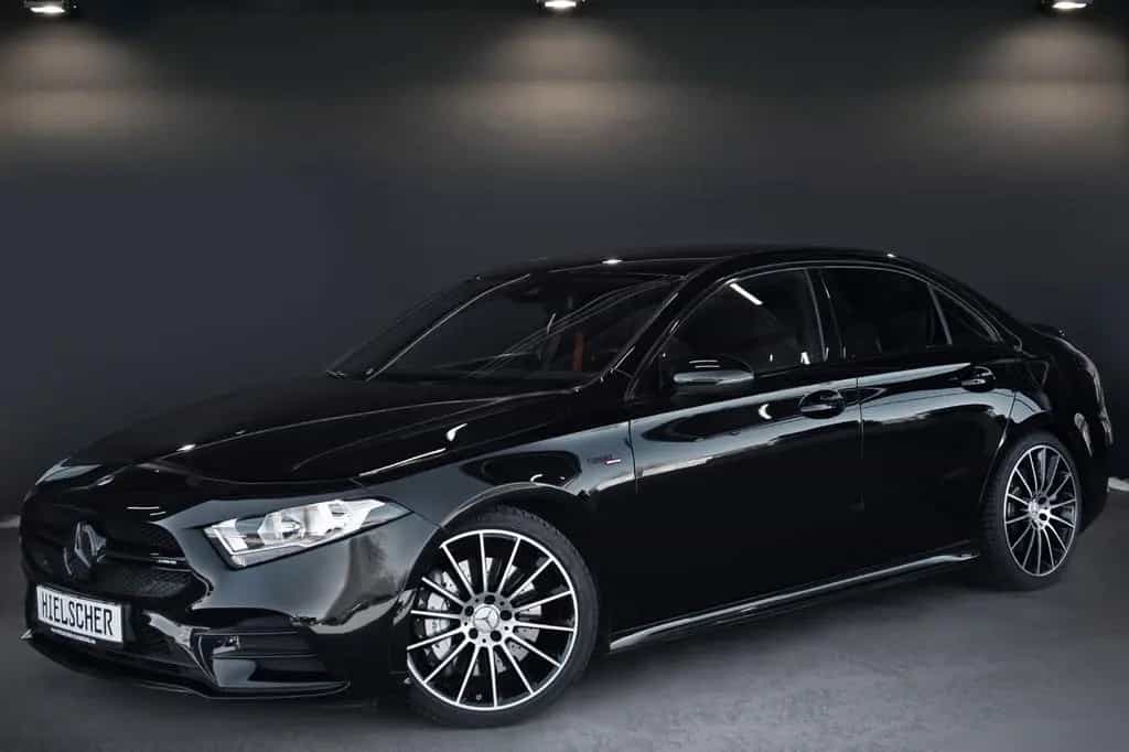 Mercedes-Benz A-Class 35 AMG 4M Limousine*Keyless*Spur*SHZ*19"AMG* 07/2020-photo-2