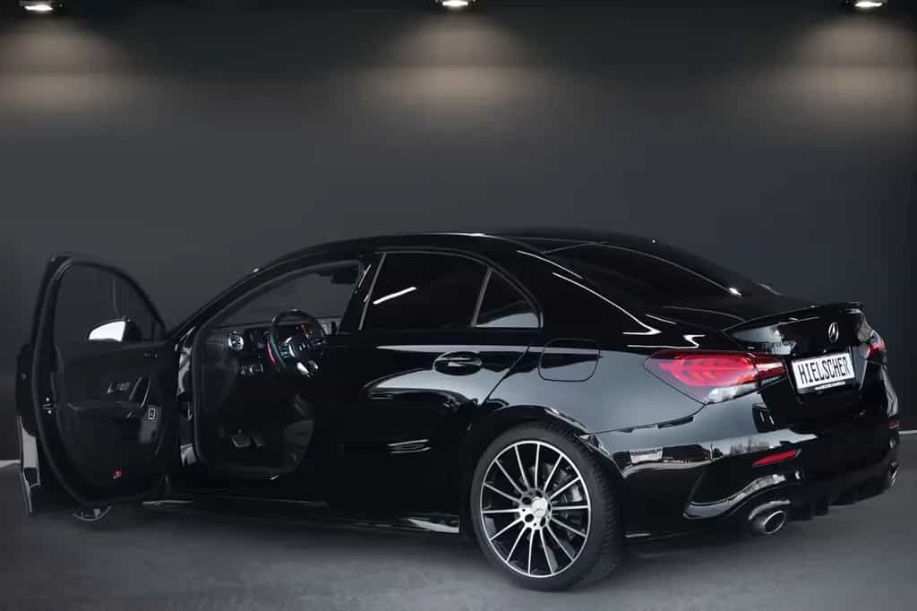 Mercedes-Benz A-Class 35 AMG 4M Limousine*Keyless*Spur*SHZ*19"AMG* 07/2020-photo-25