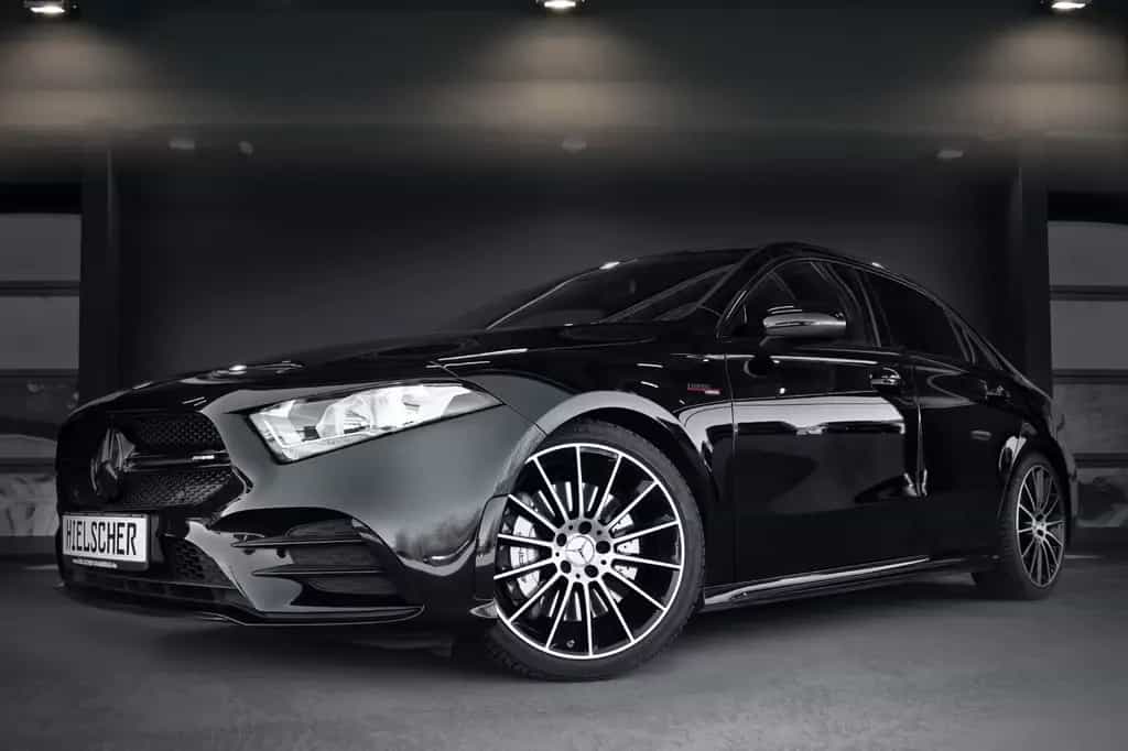 Mercedes-Benz A-Class 35 AMG 4M Limousine*Keyless*Spur*SHZ*19"AMG* 07/2020-photo-28