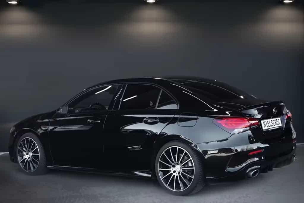 Mercedes-Benz A-Class 35 AMG 4M Limousine*Keyless*Spur*SHZ*19"AMG* 07/2020-photo-7