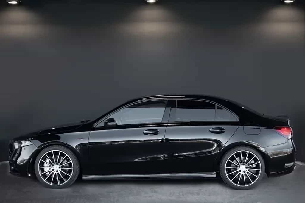 Mercedes-Benz A-Class 35 AMG 4M Limousine*Keyless*Spur*SHZ*19"AMG* 07/2020-photo-8