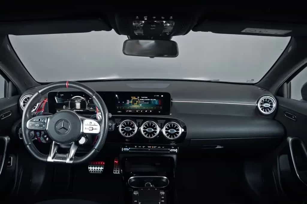 Mercedes-Benz A-Class 35 AMG 4M Limousine*Keyless*Spur*SHZ*19"AMG* 07/2020-photo-9