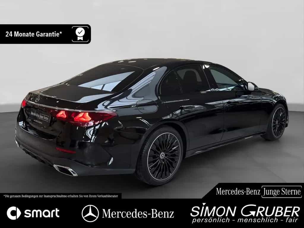 Mercedes-Benz E 220 d AMG Night Pano Superscreen Burm 20 Zoll 02/2025-photo-1