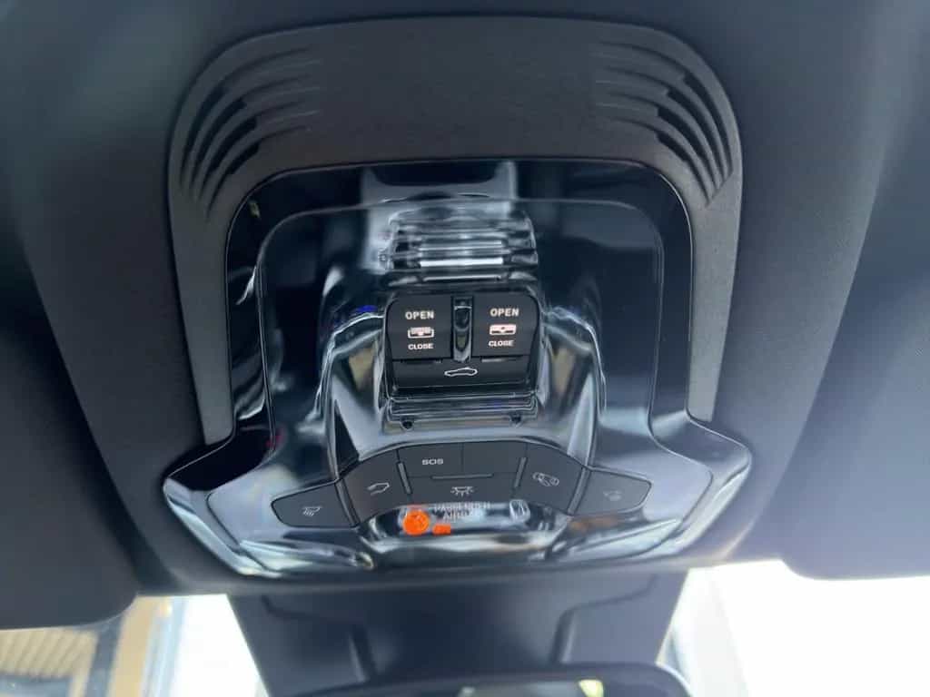 Alfa Romeo Stelvio Veloce PANORAMA+AHK+ACC+NAVI+CARPLAY+KAM 01/2024-photo-22