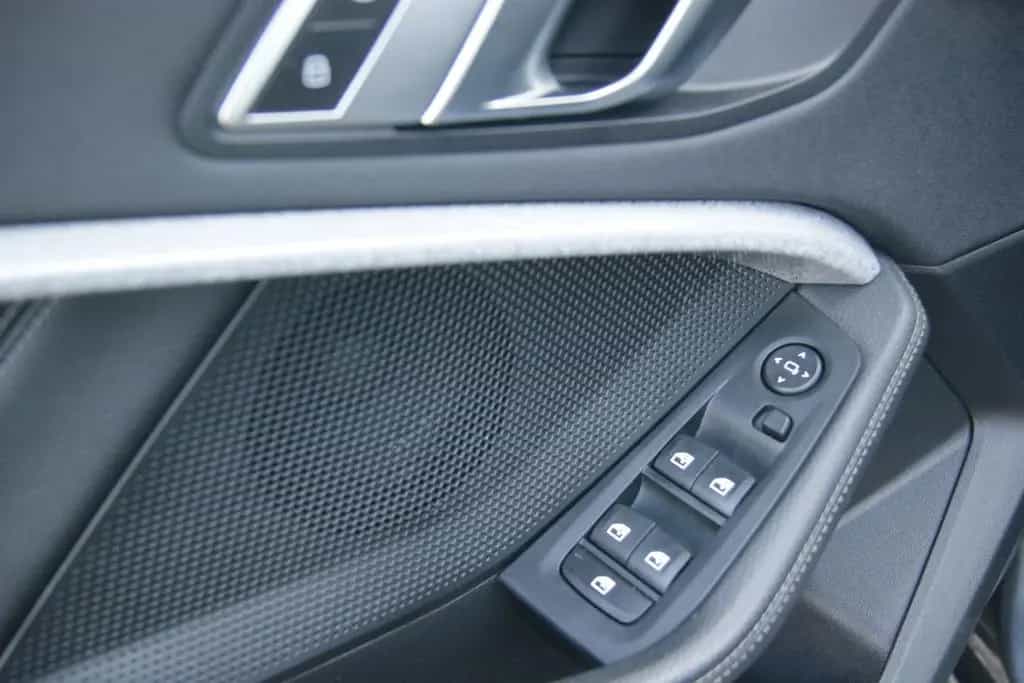 BMW 118 i LUXURY LINE*HEAD UP*LEDER*HIFI*LED* HiFi 09/2021-photo-12