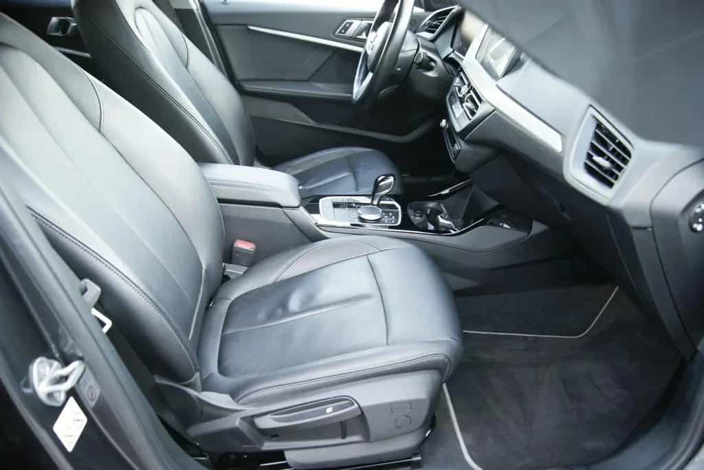 BMW 118 i LUXURY LINE*HEAD UP*LEDER*HIFI*LED* HiFi 09/2021-photo-25