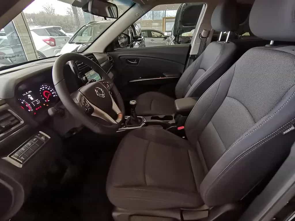Ssangyong Tivoli 1.5P Amber 163 6MT 4WD RFK|Klima 06/2025-photo-11