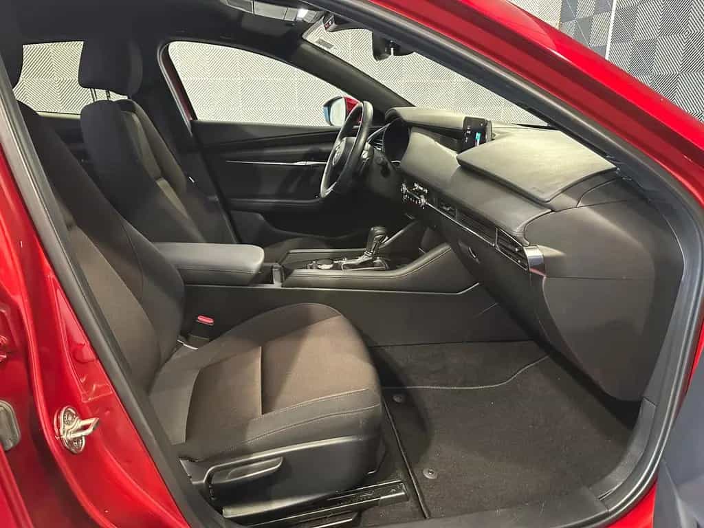 Mazda 3 Lim.*SELECTION*MATRIX-ACC-SPUR-TOT.W-R.KAM-HUD 08/2021-photo-14