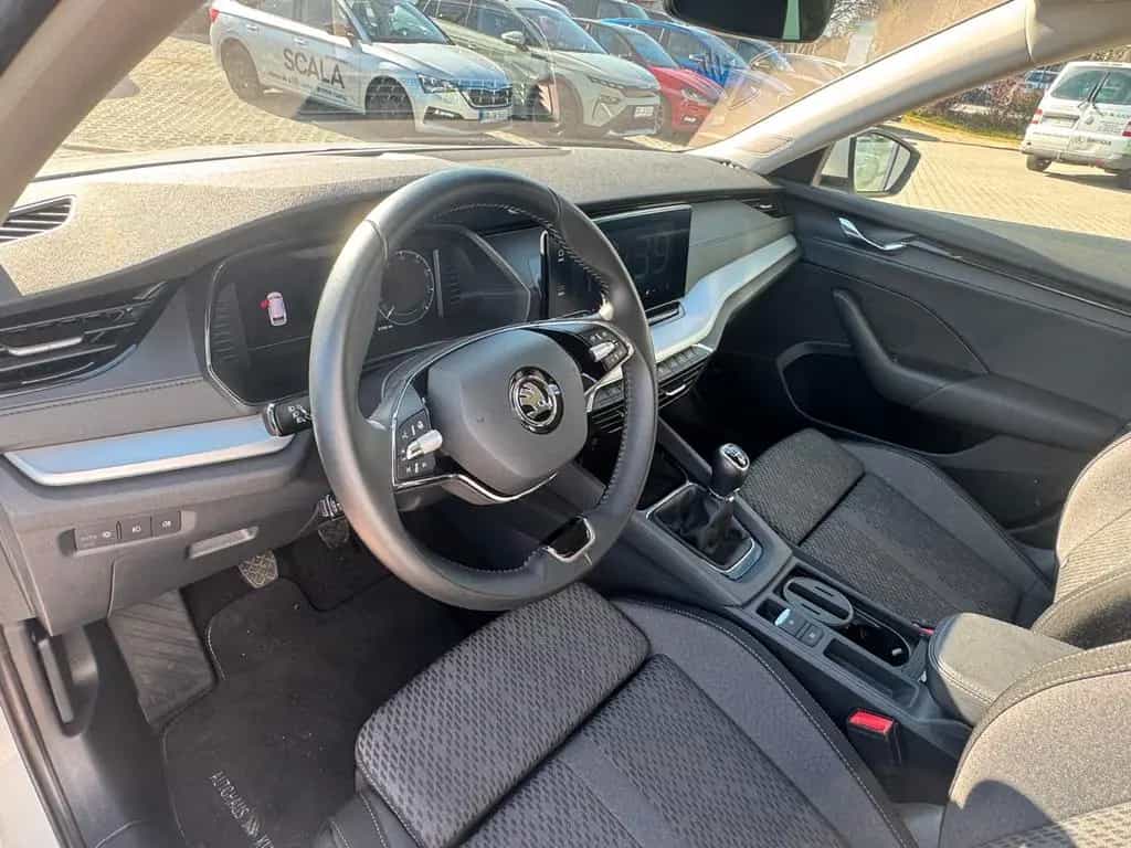 Skoda Octavia Combi 2.0l TDI 85 kW 115 PS 01/2023-photo-7