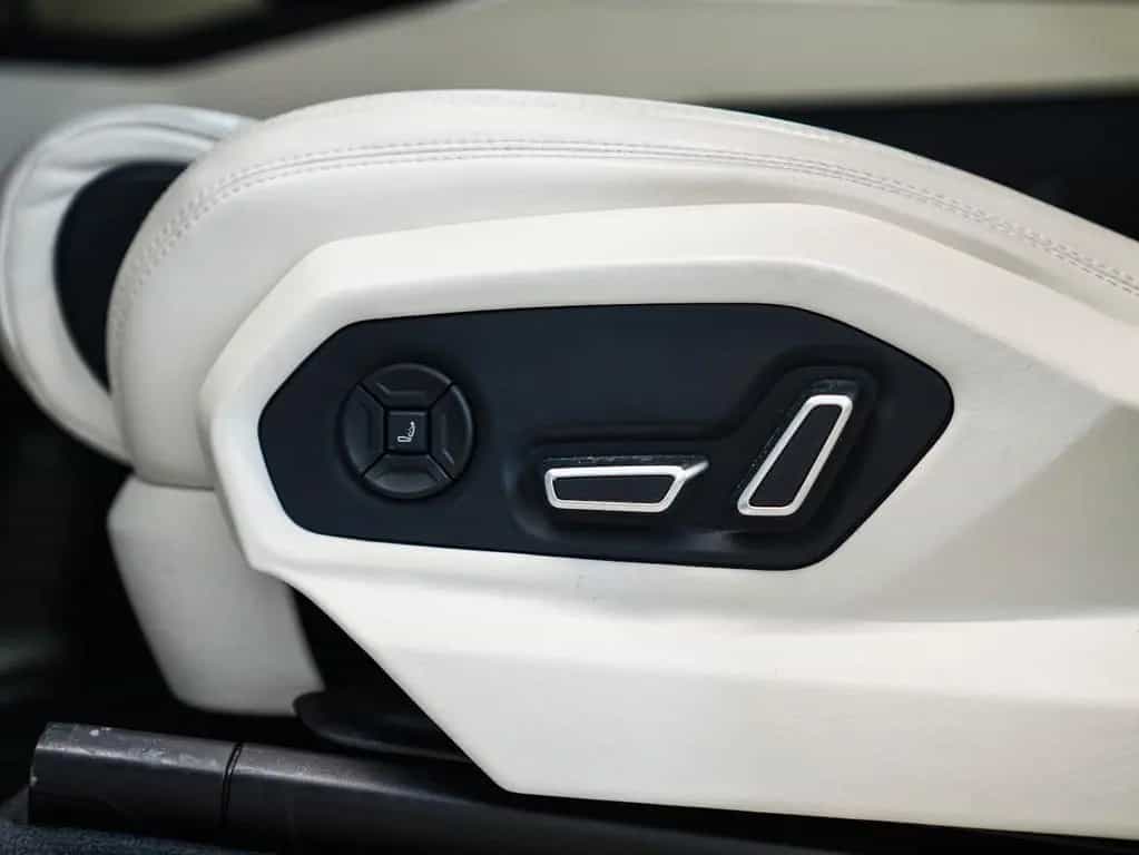 Lamborghini Urus | Panoramic Roof | B&O Sound System 10/2018-photo-22