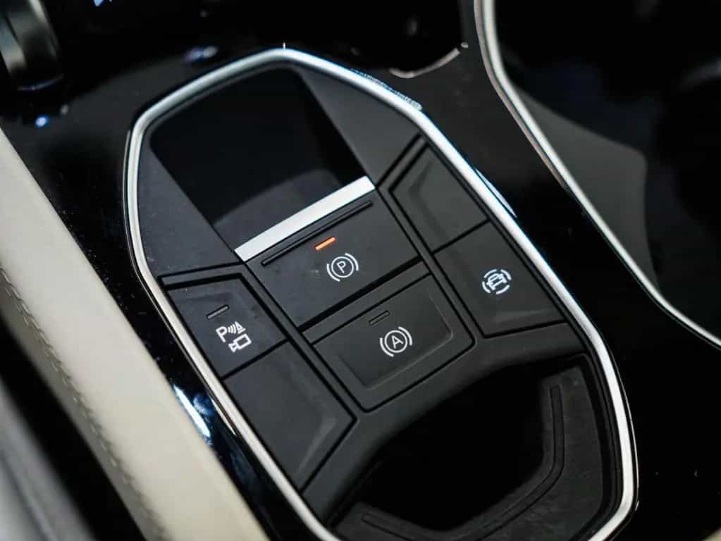 Lamborghini Urus | Panoramic Roof | B&O Sound System 10/2018-photo-35