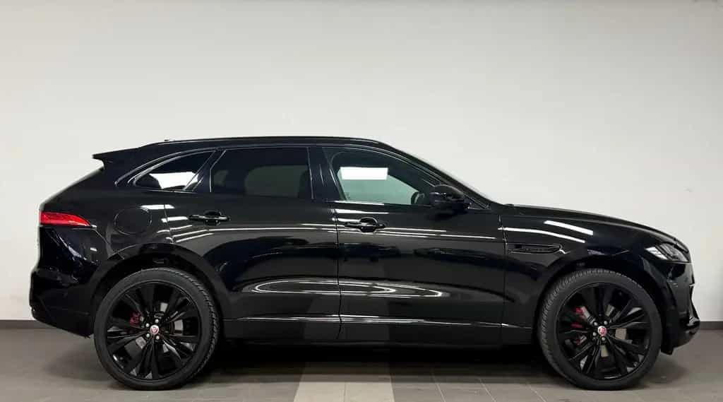 Jaguar F-Pace S AWD | BlackPack - 22" Helix - Panorama! 01/2017-photo-3