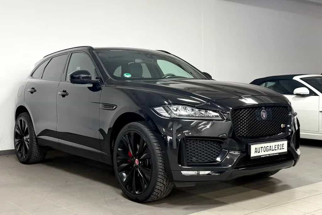 Jaguar F-Pace S AWD | BlackPack - 22" Helix - Panorama! 01/2017-photo-4