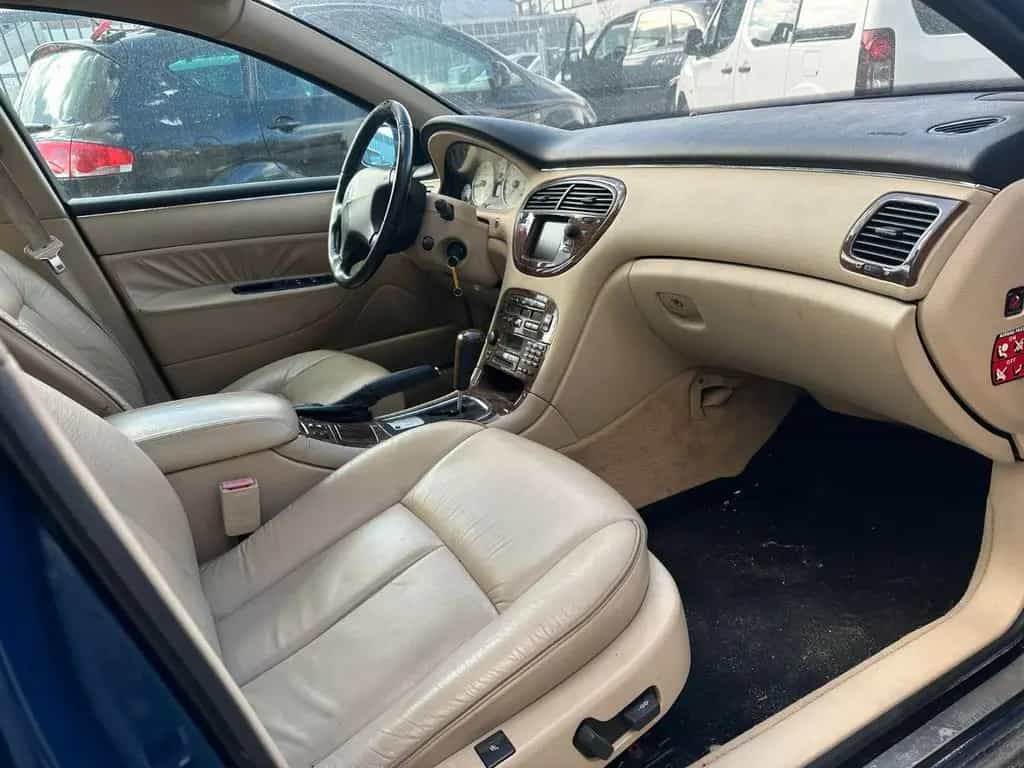 Peugeot 607 Référence Platinum 3.0 V6 210 Automatik 05/2001-photo-14