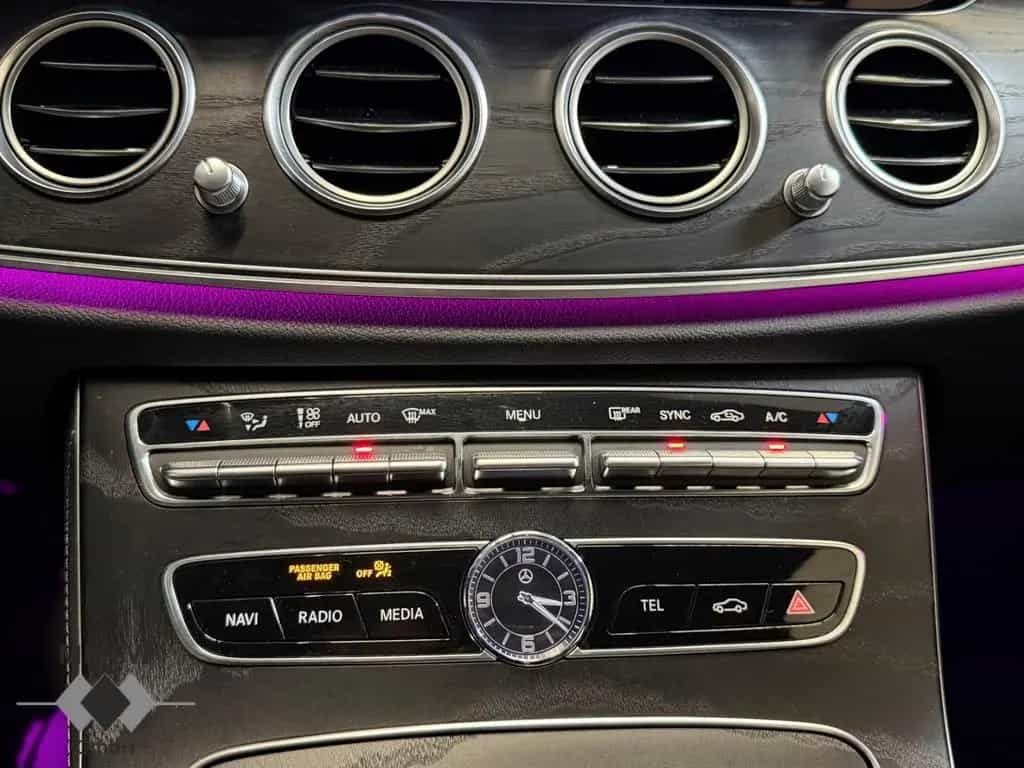 Mercedes-Benz E-Class 200 Avantgarde Sportpaket/Navi/LED/CarPlay 01/2020-photo-14