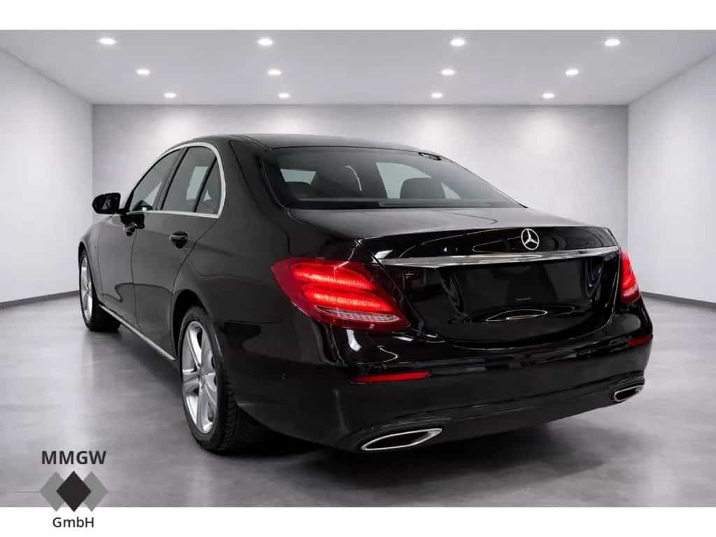 Mercedes-Benz E-Class 200 Avantgarde Sportpaket/Navi/LED/CarPlay 01/2020-photo-3