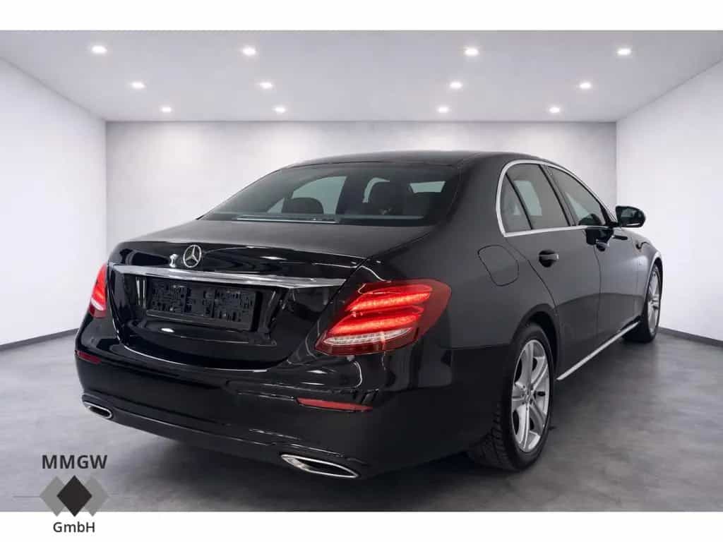 Mercedes-Benz E-Class 200 Avantgarde Sportpaket/Navi/LED/CarPlay 01/2020-photo-5