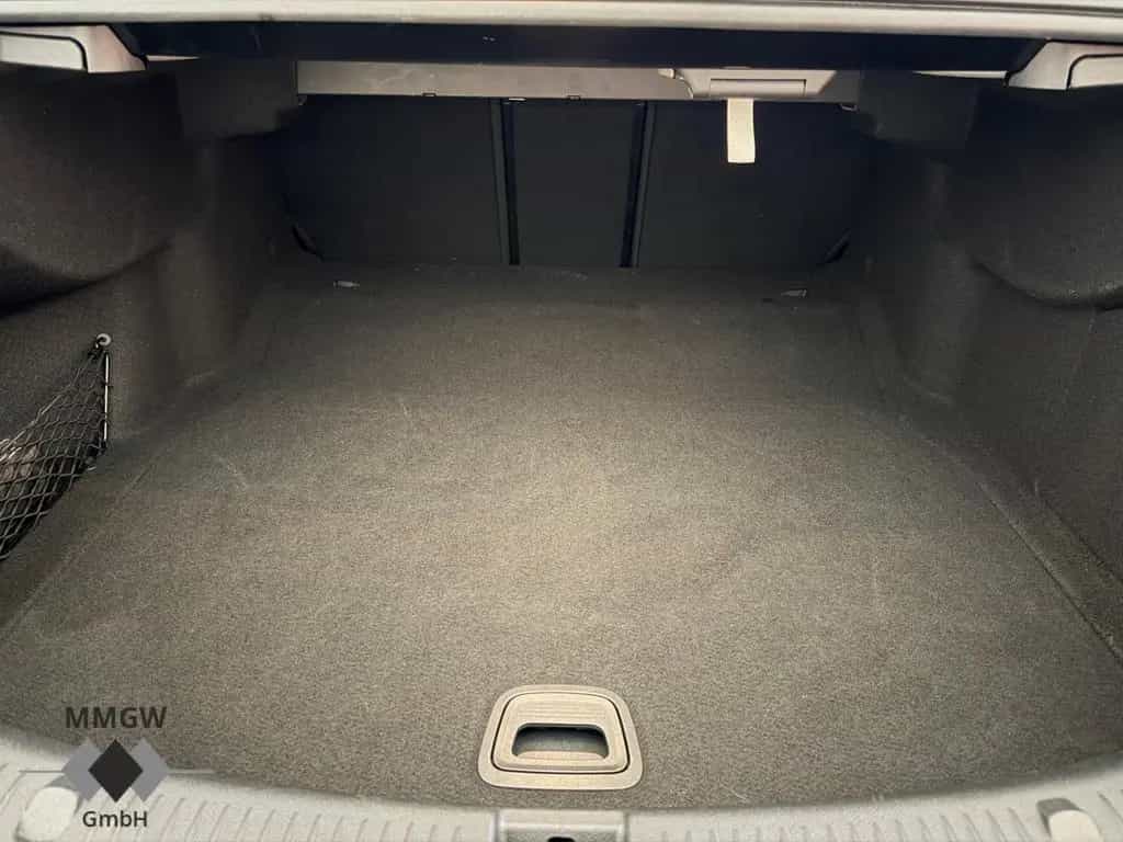 Mercedes-Benz E-Class 200 Avantgarde Sportpaket/Navi/LED/CarPlay 01/2020-photo-8