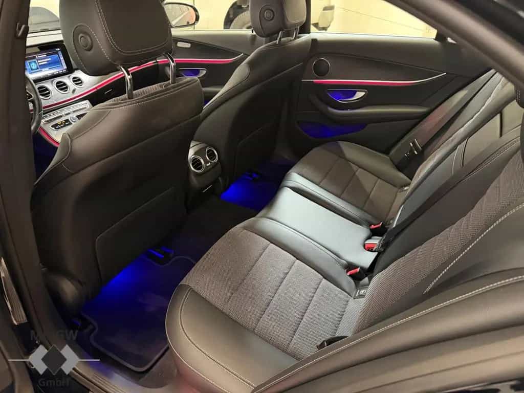 Mercedes-Benz E-Class 200 Avantgarde Sportpaket/Navi/LED/CarPlay 01/2020-photo-9
