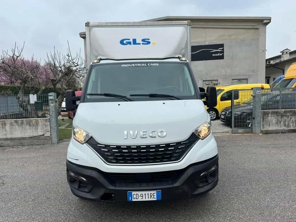 Iveco Daily 35S12 2.3 HPT PL Cabinato 01/2021-photo-0