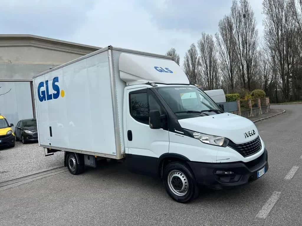Iveco Daily 35S12 2.3 HPT PL Cabinato 01/2021-photo-1