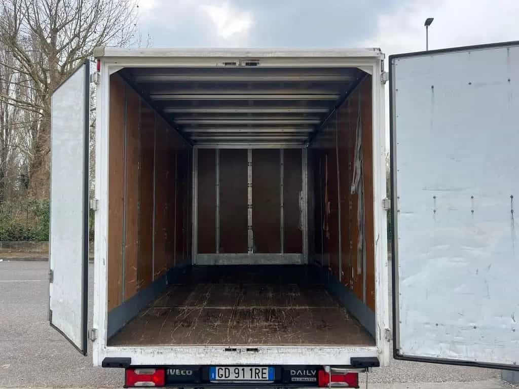 Iveco Daily 35S12 2.3 HPT PL Cabinato 01/2021-photo-11