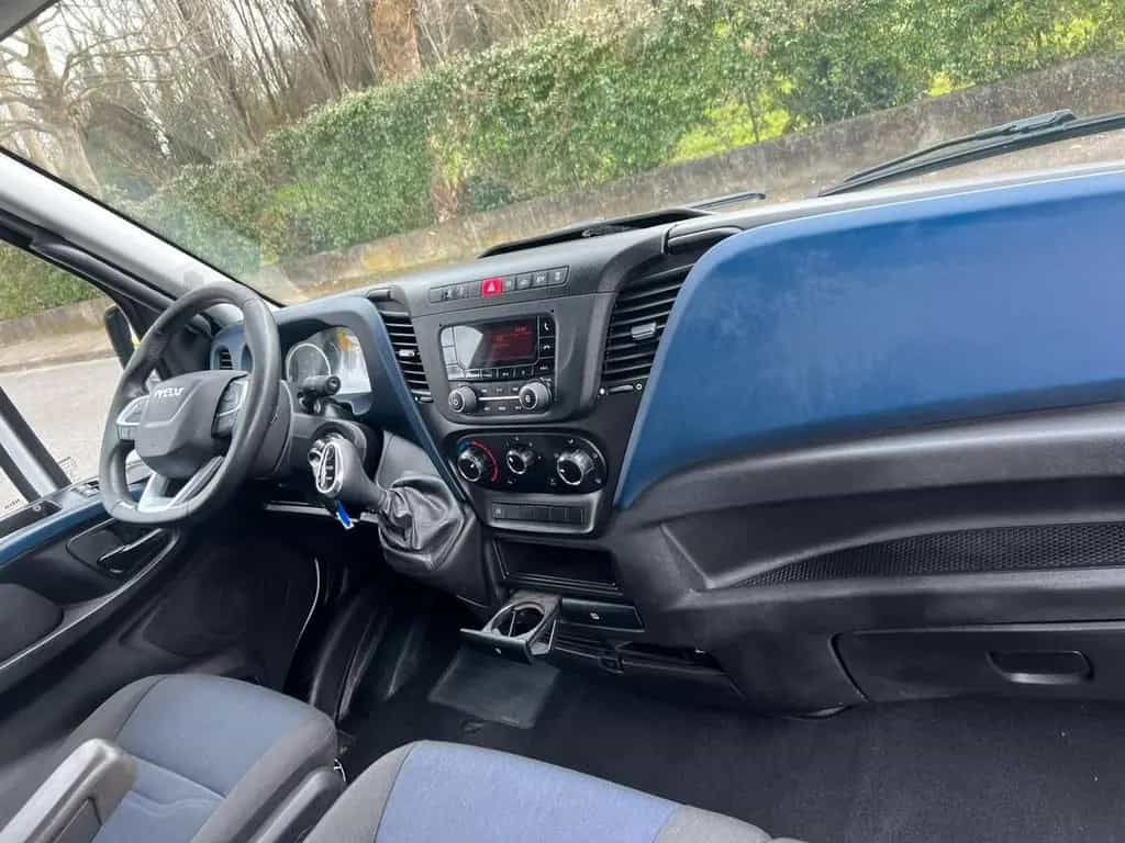 Iveco Daily 35S12 2.3 HPT PL Cabinato 01/2021-photo-5
