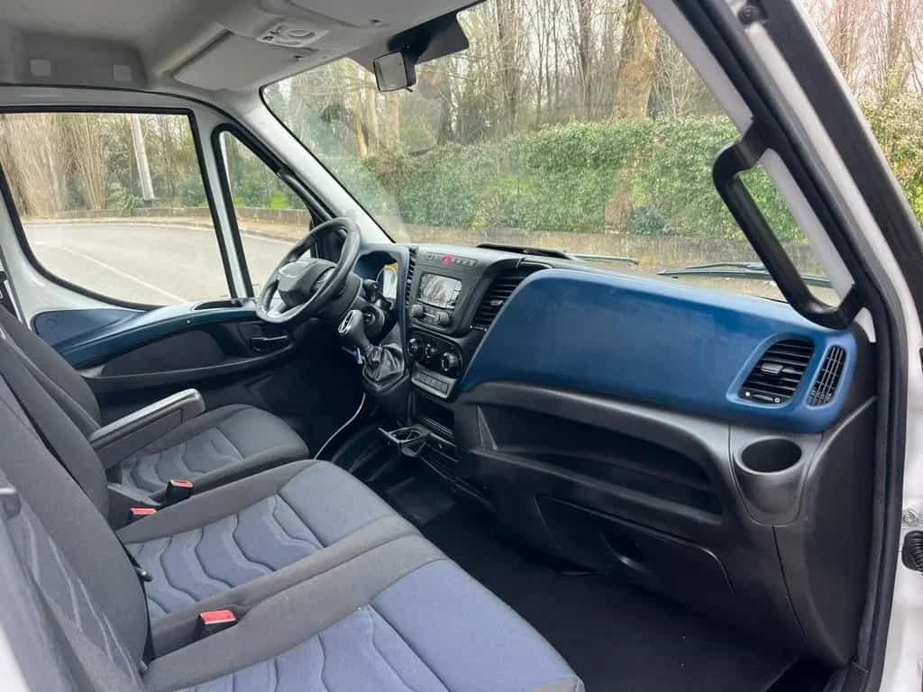 Iveco Daily 35S12 2.3 HPT PL Cabinato 01/2021-photo-6