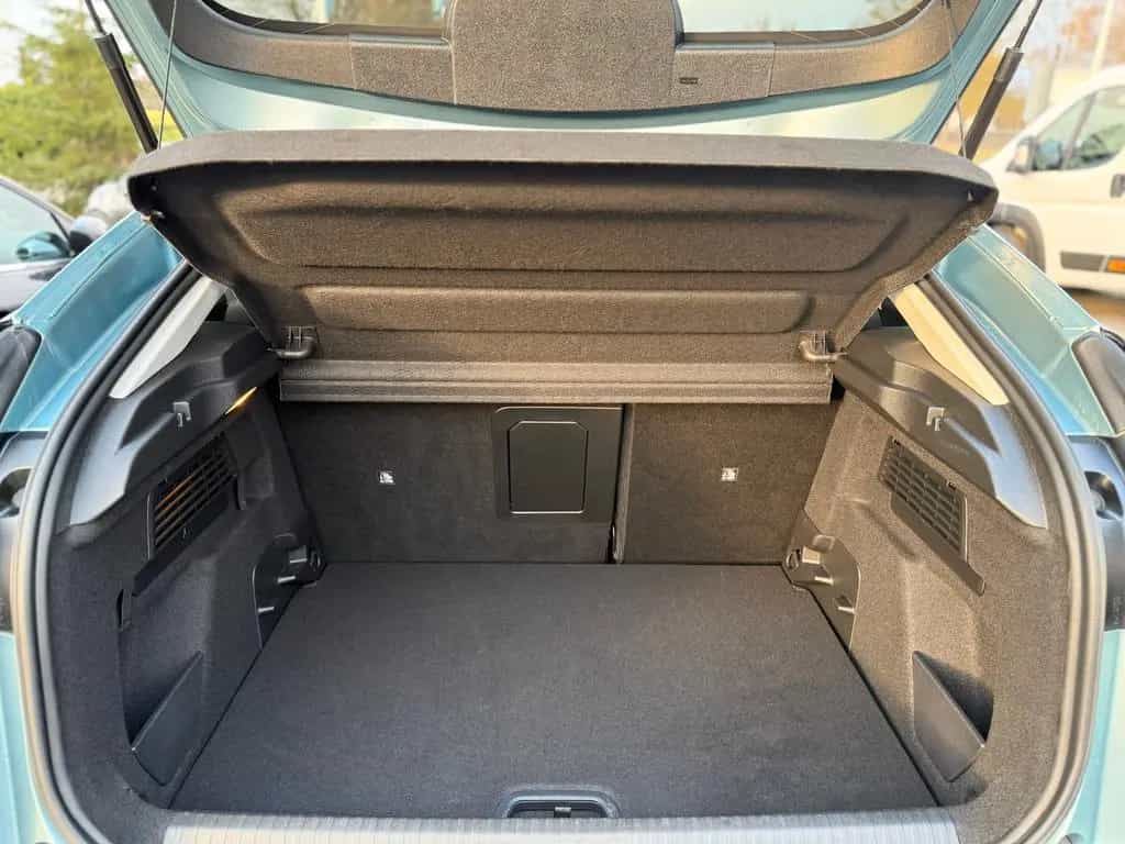 Citroën C4 1.2 Pure Shine *HeadUp*NAVI*SHZ* 10/2023-photo-17
